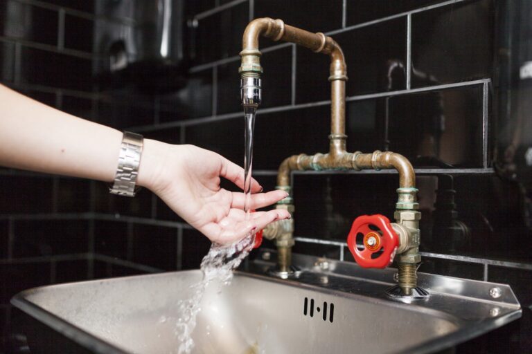 DIY Faucet Replacement: Modernize Your Kitchen Without Professional Help