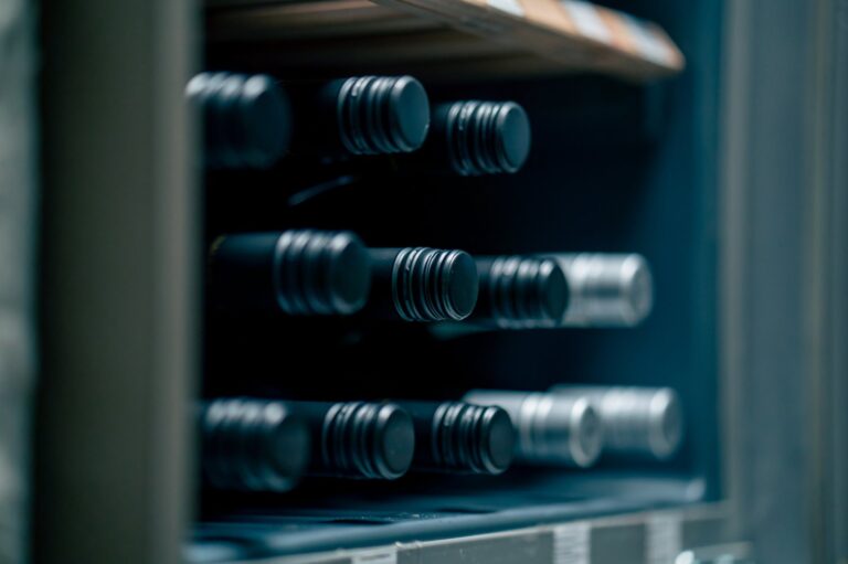 Electric Wine Cooler Temperature Issues: Thermostat and Cooling Solutions